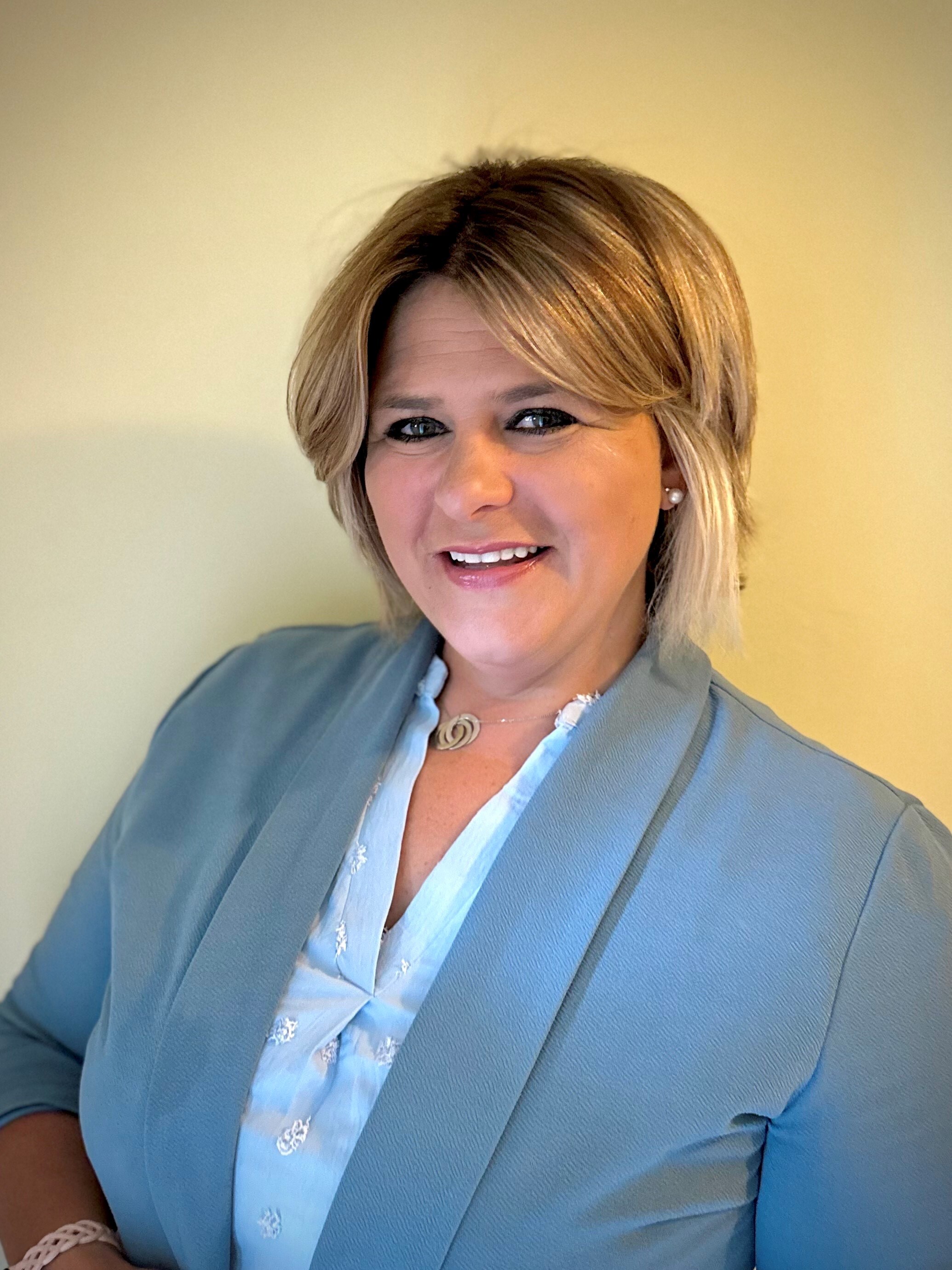 Kimberly Chamberlain headshot